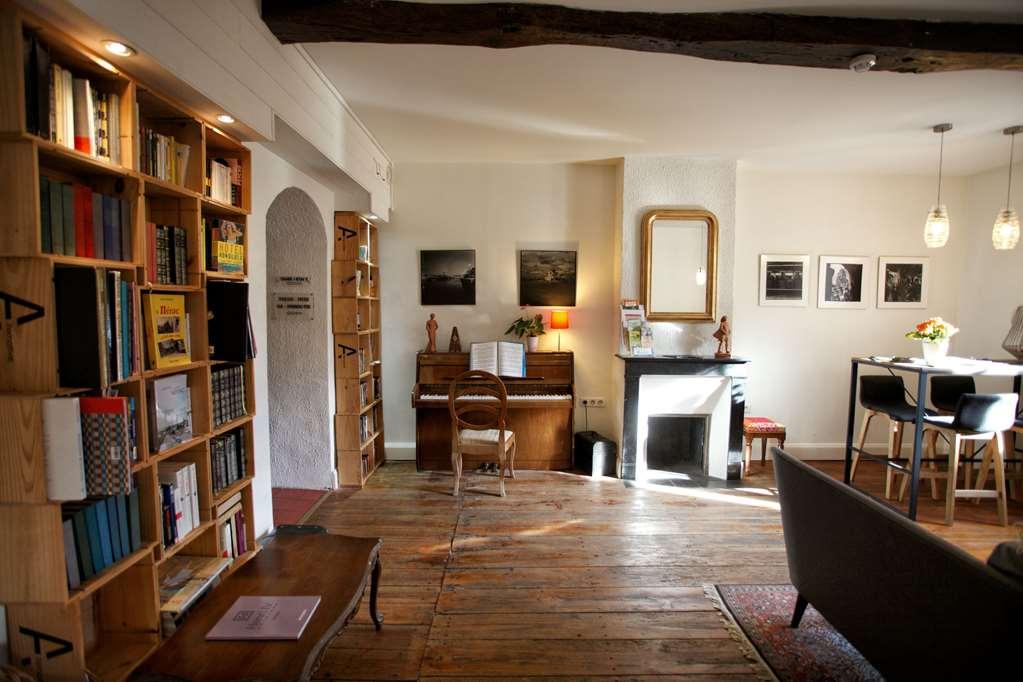 Hotel Henri IV Нерак Удобства фото