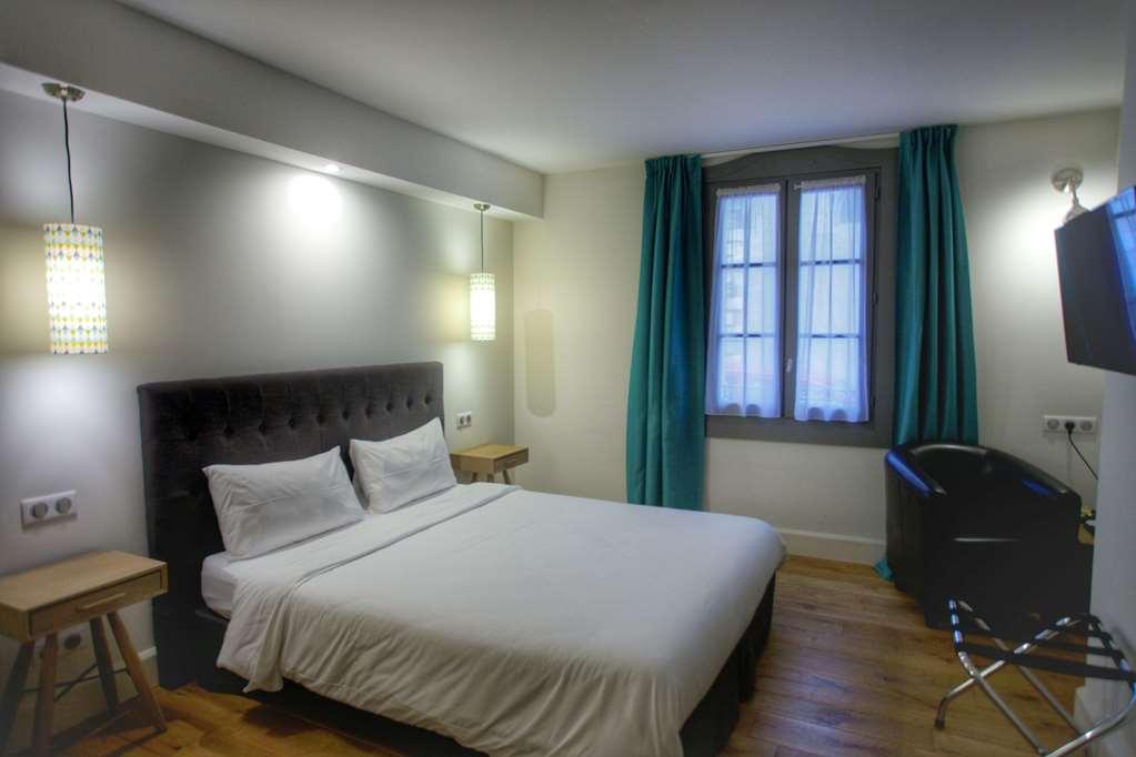 Hotel Henri IV Нерак Номер фото