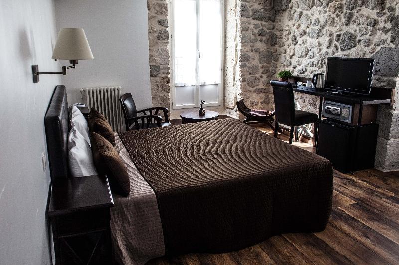 Hotel Henri IV Нерак Экстерьер фото
